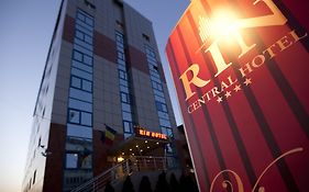 RIN Central Hotel